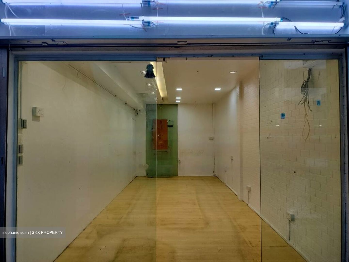 81 WHAMPOA DRIVE (D12), Shop House #462646201